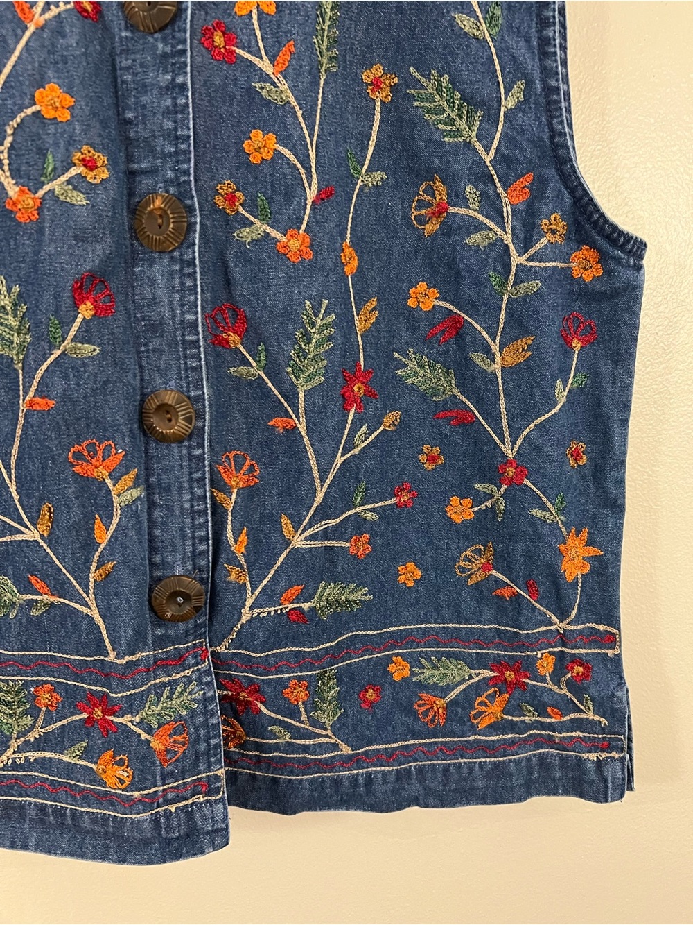 Vintage 90’s floral embroidered denim button up vest Cottagecore western boho - Picture 2 of 5